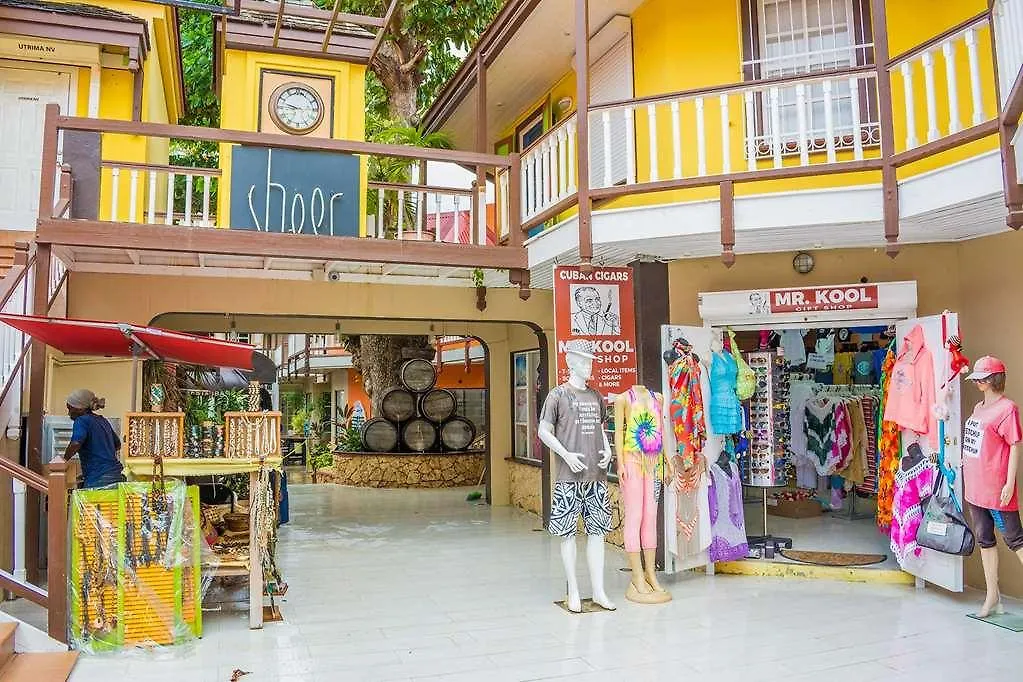 Belair Beach Hotel Philipsburg  Philipsburg (Sint Maarten)
